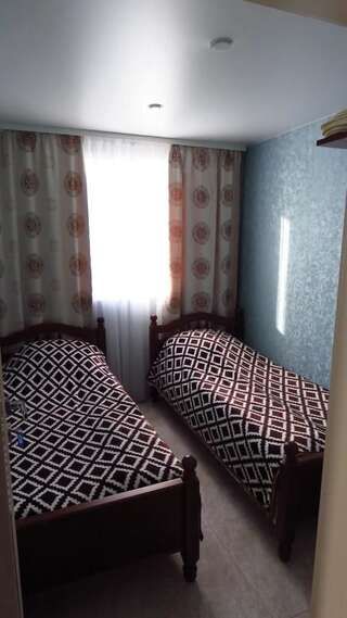 Отель Усадьба Услада Iwye Двухместный номер с 2 отдельными кроватями-1